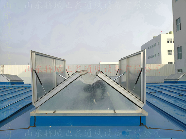 三角形排煙天窗